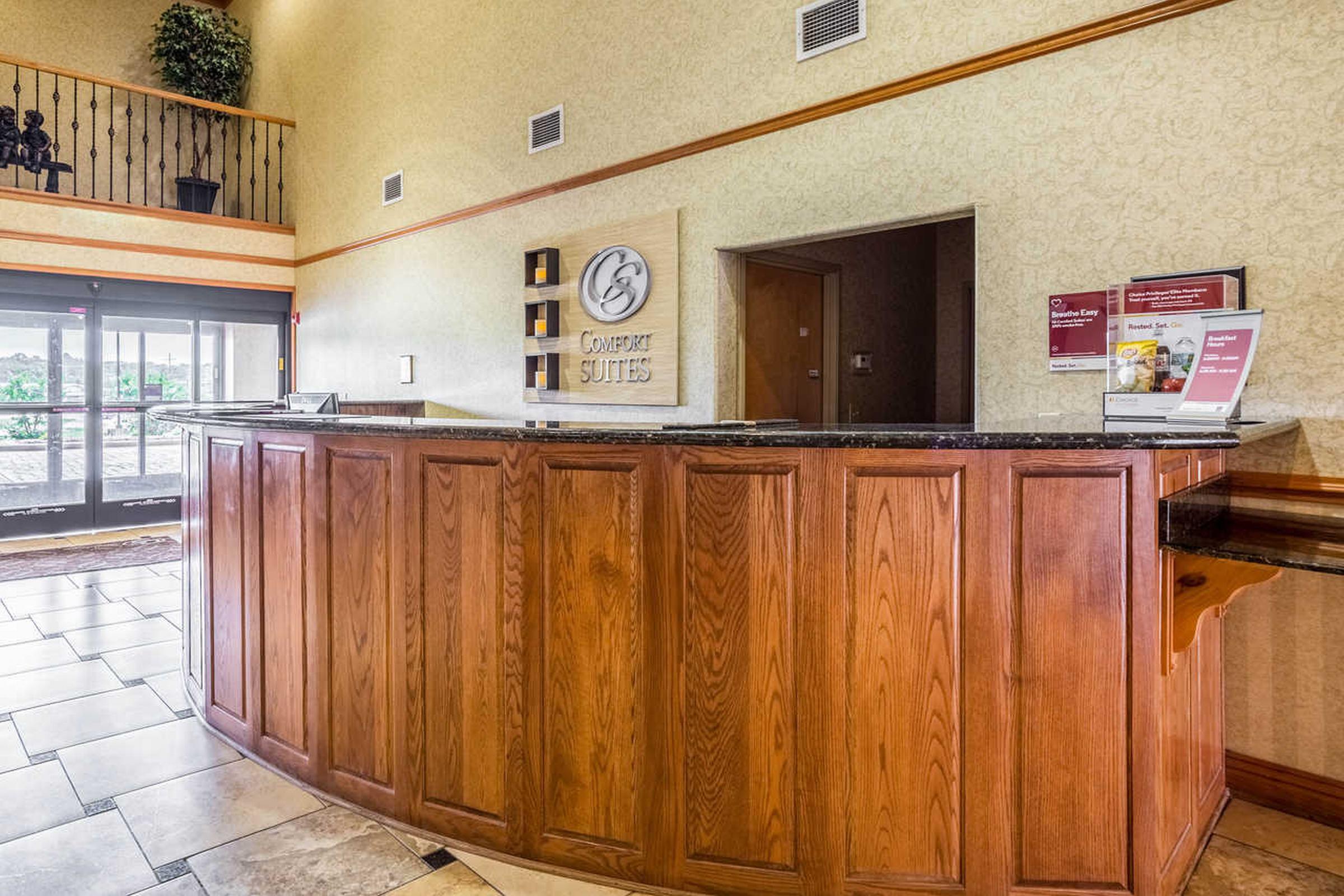 Comfort Suites Batesville Exterior photo
