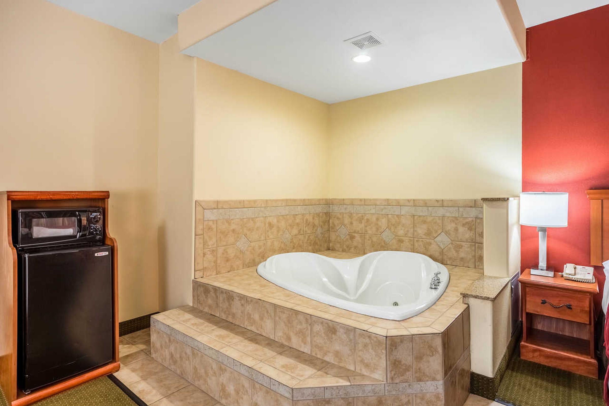 Comfort Suites Batesville Exterior photo